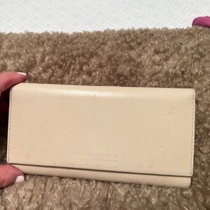 Kenneth Cole Cream Wallet